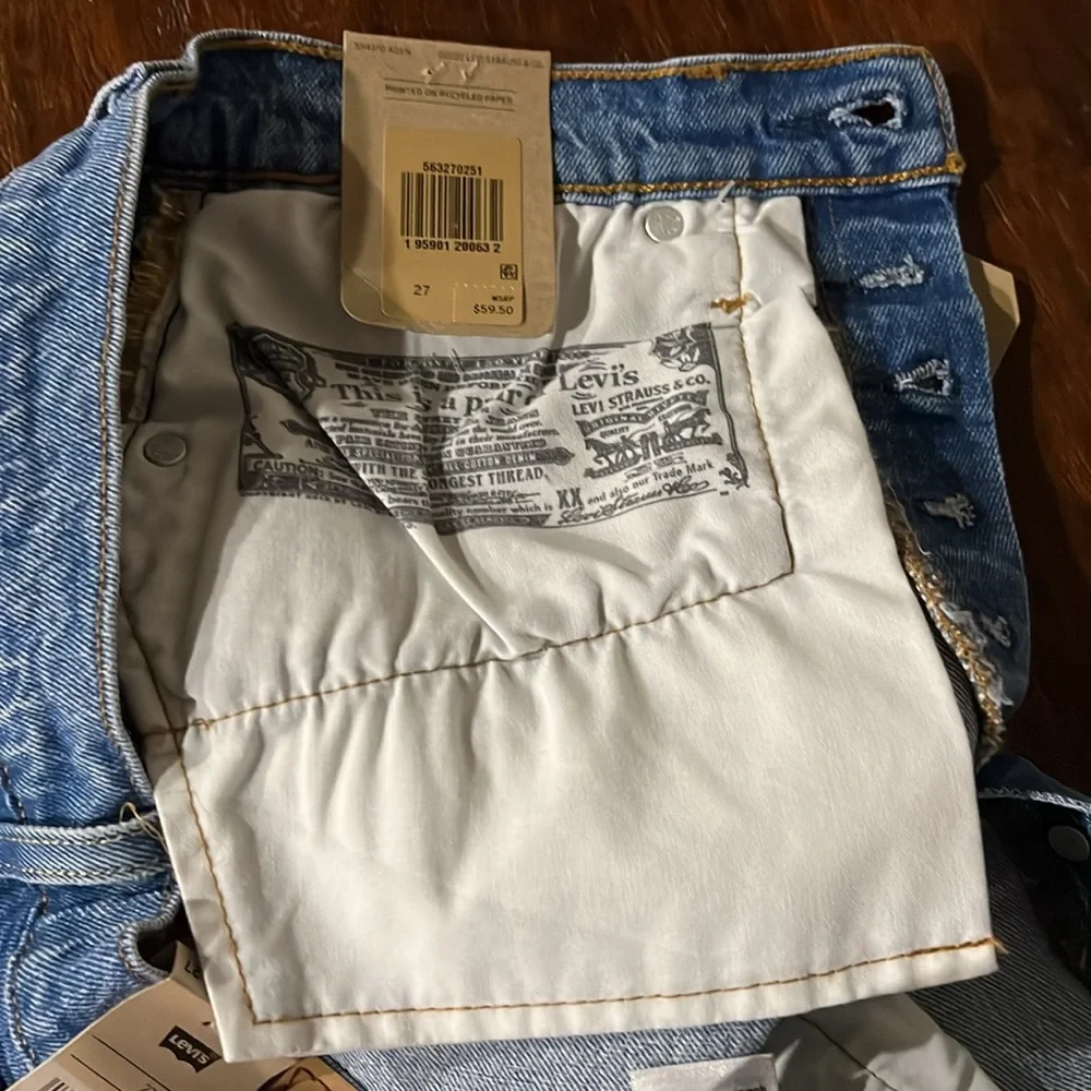 LEVI'S 501 Women's Shorts High Rise Buttoned Fly Distressed Mid Wash M - Picture 8 of 12